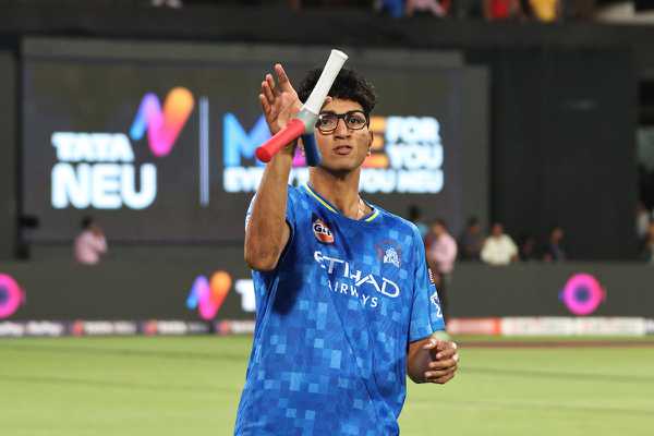 Stubborn South Zone drag contest to final day