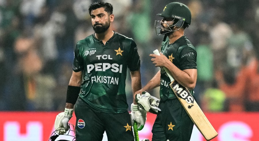 Pakistan beat Sri Lanka to stay in Asia Cup final race