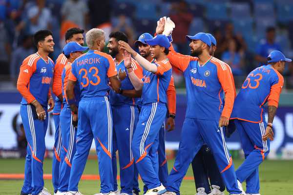 India rehearse chaos, Pakistan add uncertainty