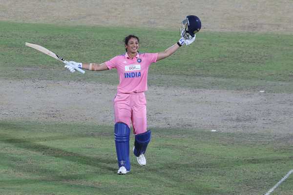 Record Mandhana ton in vain as India fall 43 runs short of 412