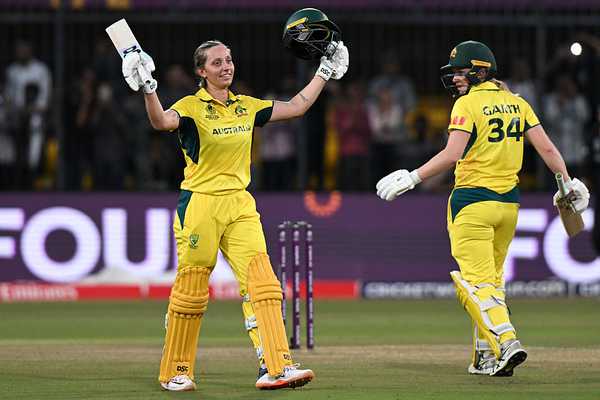 Gardner trumps Devine as Australia lay down early marker