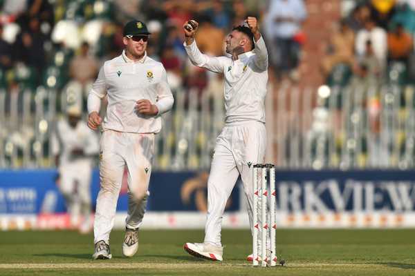 Honours even after old-fashioned first day in Pindi