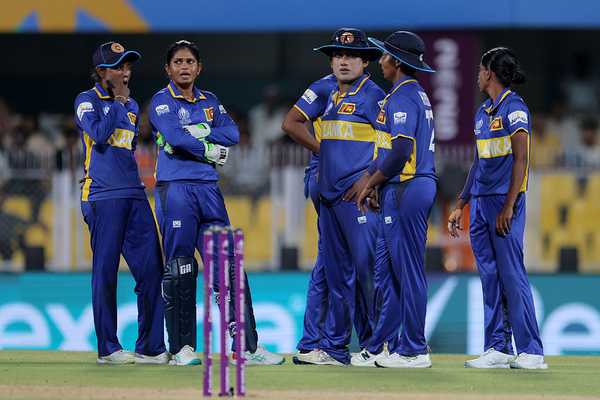 Sri Lanka up against history as mighty Aussies arrive in Colombo