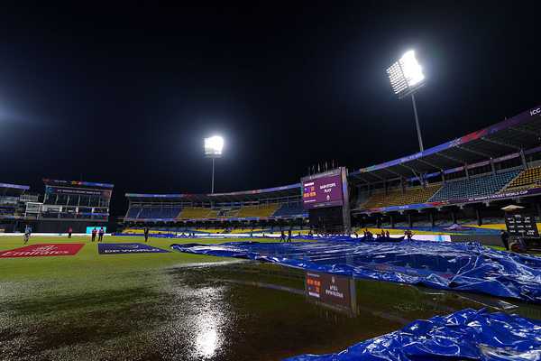 Rain forces abandonment after Nilakshi’s heroics