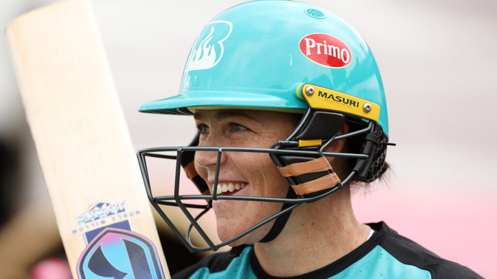 Harris returns from calf injury as Heat target first win of WBBL|11