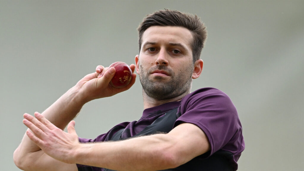 England speedster Wood back bowling after injury scare