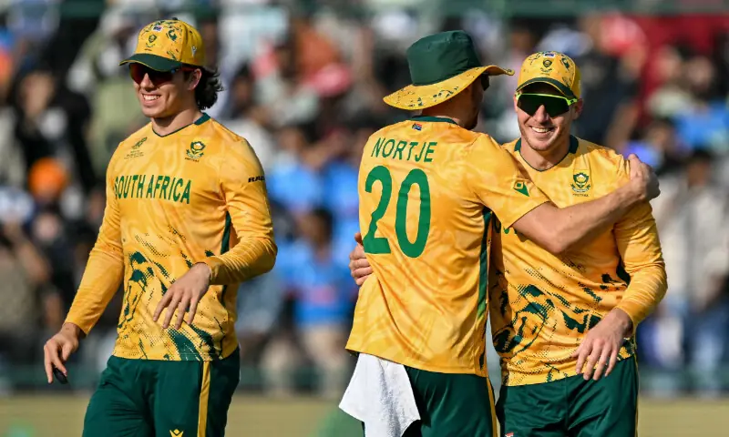 South Africa beat plucky Zimbabwe ahead of New Zealand semi-final – Sport