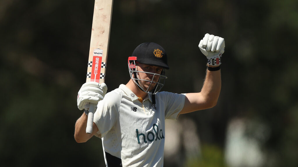Green scores first ton of summer with WA in charge