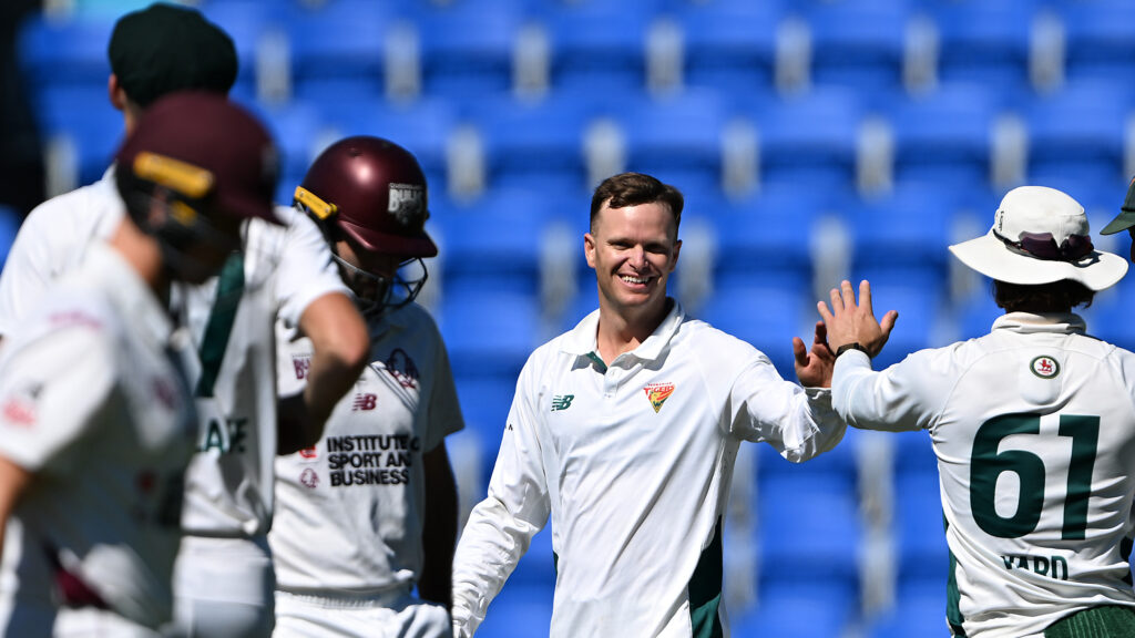 Queensland to miss Shield final after batting collapse