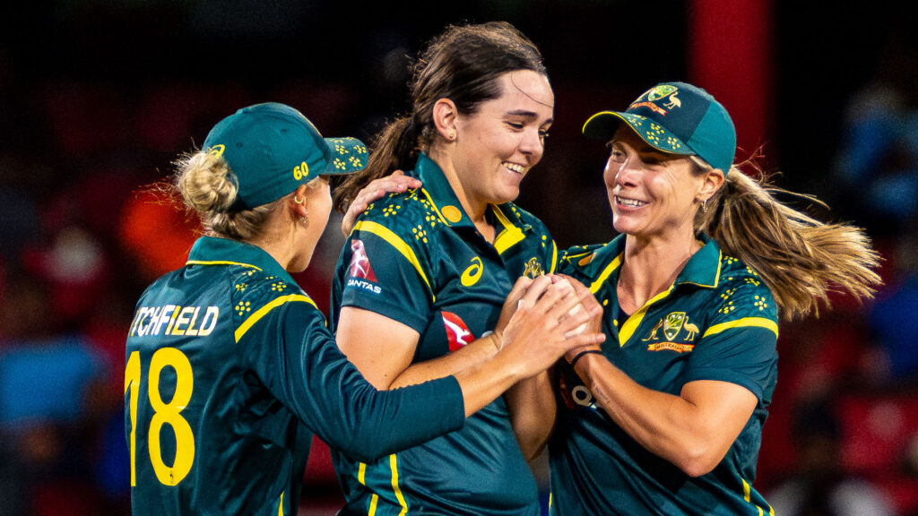 Aussie contract tops off rollercoaster month for Hamilton