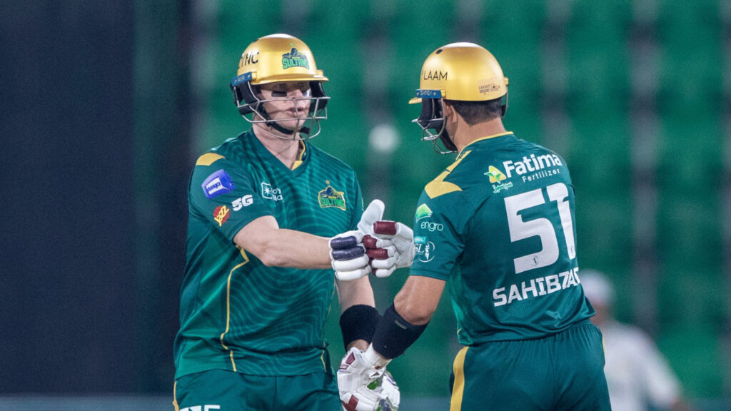Smith leads Sultans to top of PSL with fifty
