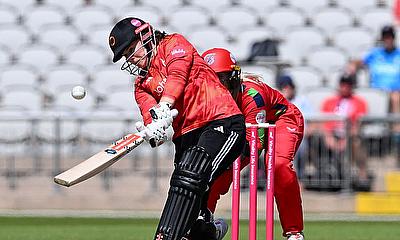 Tammy Beaumont guides The Blaze Past Lancashire Women
