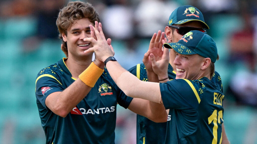 Johnson’s record haul, Marsh blitz fires Aussies to sweep