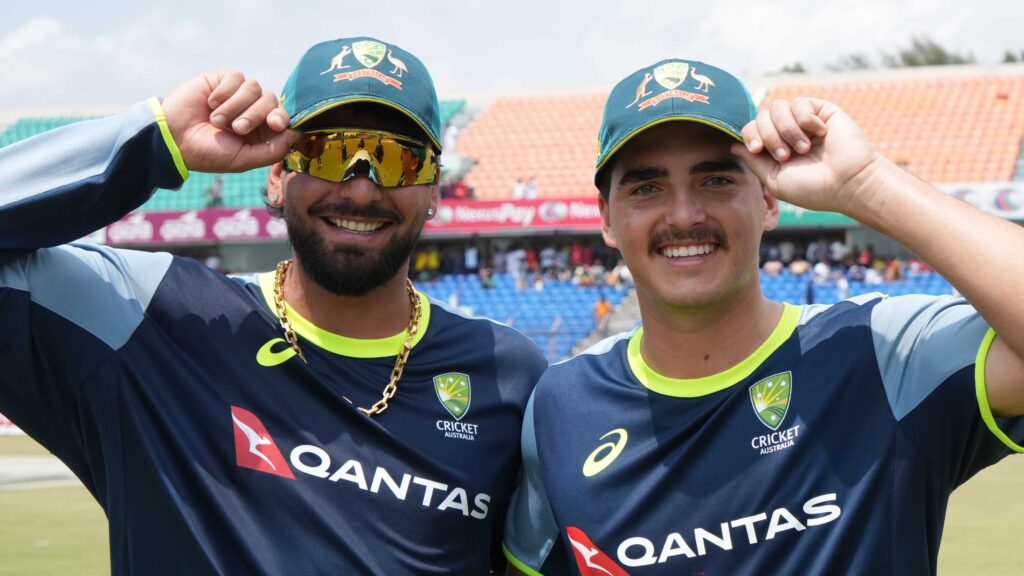 Marsh returns, Aussies name two debutants for T20 series opener