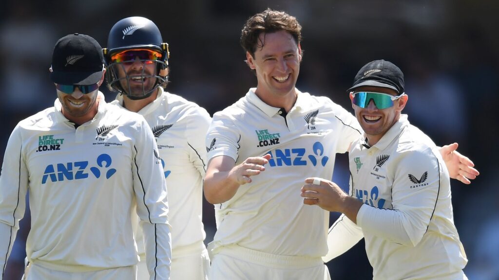 New Zealand thrash England by 253 runs as Matt Henry takes 11-wicket haul at The Oval to level three-match series | Cricket News