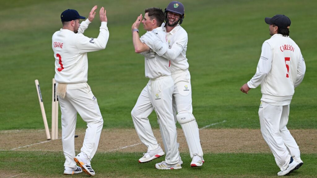 County Championship: Notts knock Essex off top spot as Leicestershire claim first Division One win in 23 years vs Yorkshire | Cricket News