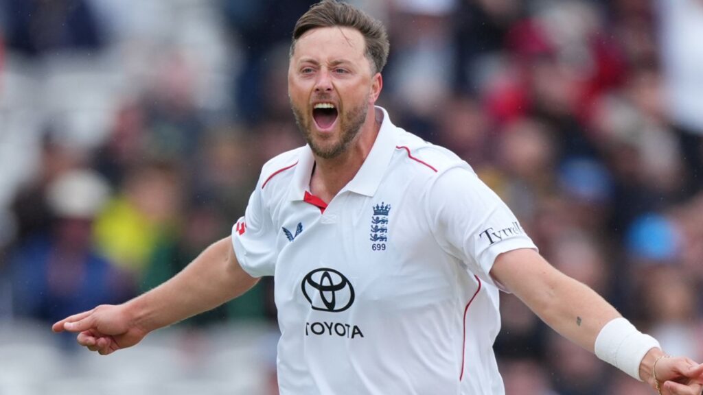 England vs New Zealand: Ollie Robinson bags two more wickets between rain delays to edge hosts closer to first Test victory | Cricket News