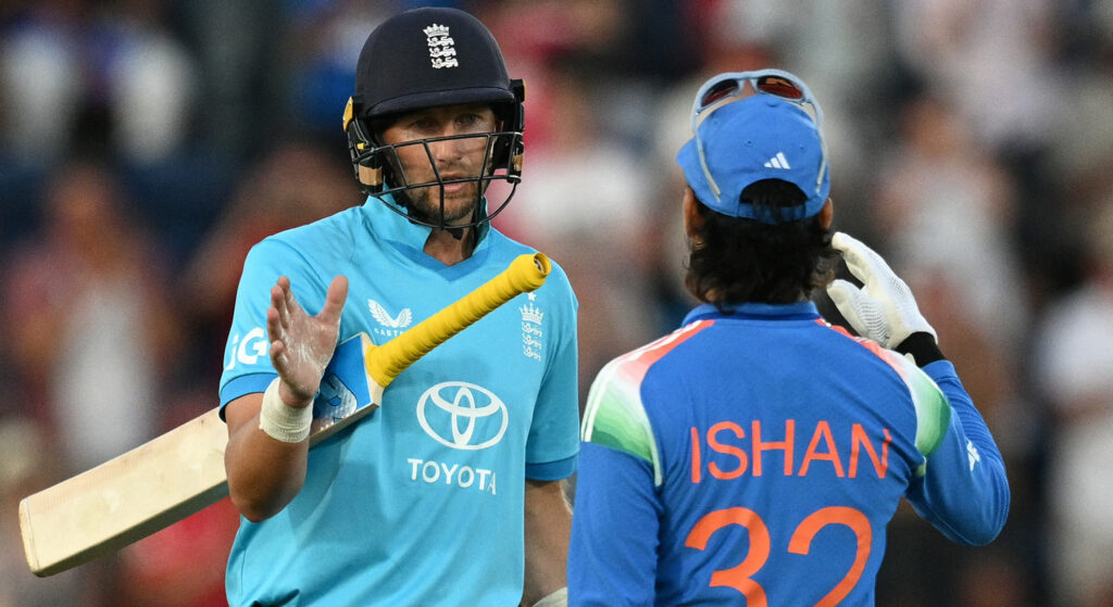 Root stranded on 99 but England level series with India