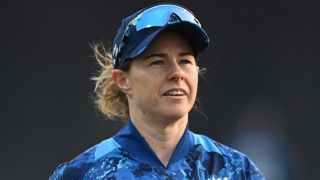 Ashes double centurion calls time on 17-year England career
